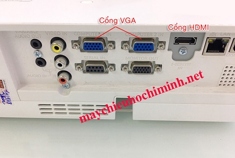 cổng kết nối VGA cho máy chiếu văn phòng